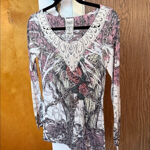 Vocal Long Sleeve Top with Lace and Graphic Design